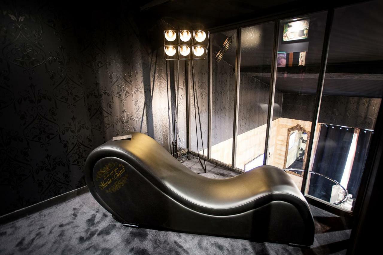 Les Secrets De Marie-Astrid, Suite Love Room Bordéus Exterior foto